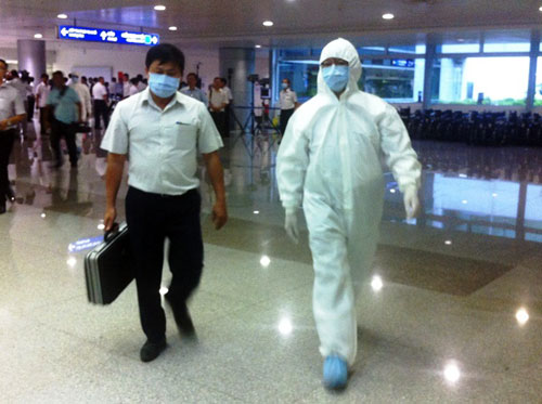 Kiểm soát Ebola tại TPHCM: 33 người phải khai báo y tế - 5