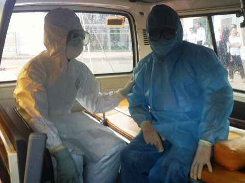 Kiểm soát Ebola tại TPHCM: 33 người phải khai báo y tế - 9