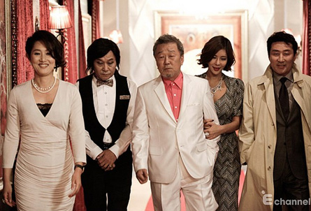 Cuộc đời đầy nước mắt của kỹ nữ trong phim "Nữ hoàng" - 3