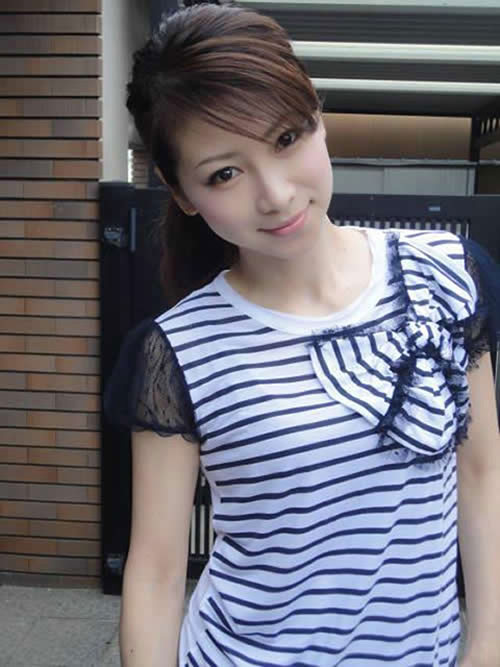 Những bà mẹ như hot girl đốn tim dân mạng - 5