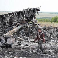 Nga: Kiểm lưu Ukraine đưa MH17 vào vùng chiến sự