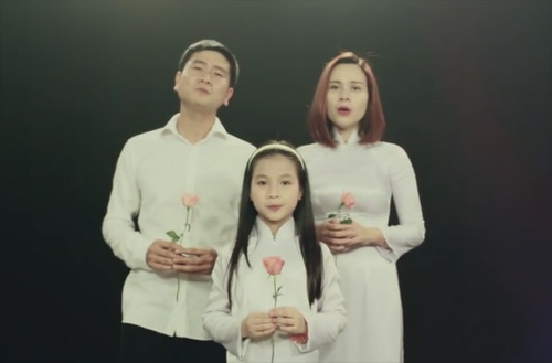 Vợ chồng Giang Hồ cùng học trò The Voice Kids hát về mẹ - 1