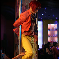 Phim - "Chị Hội" Thái Hòa đi bar, múa cột uốn éo hài hước