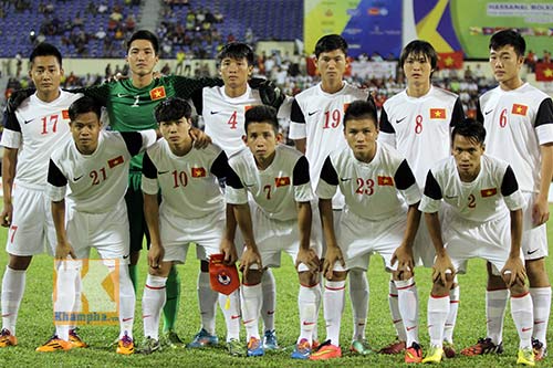 Video: U19 Thái "chơi kung-fu" với U19 Việt Nam - 1