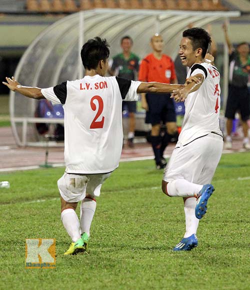 Video: U19 Thái "chơi kung-fu" với U19 Việt Nam - 11