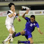 Bóng đá - Video: U19 Thái &quot;chơi kung-fu&quot; với U19 Việt Nam