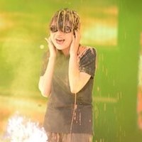 Ca nhạc - MTV - Thái Trinh bình tĩnh hát giữa "núi lửa" phun trào
