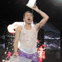 Ca nhạc - MTV - Sao châu Á “nghiện” đổ nước đá lên đầu