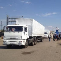 Đoàn xe tải quân sự Nga bắt đầu tiến vào Ukraine