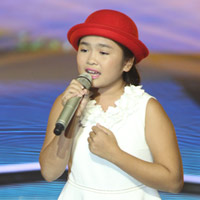 Ca nhạc - MTV - Cô bé nhà nông Thiện Nhân đáng yêu "đốn tim" khán giả