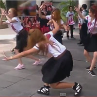 Bạn trẻ - Cuộc sống - Hài hước với "Bốn chữ lắm" phiên bản Thái Lan