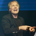 "Hoàng tử lãng mạn" Richard Clayderman "bùng nổ" ở Hà Nội