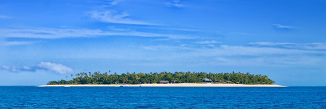 17. Fiji:&nbsp;Fiji là một đảo quốc thuộc Châu Đại Dương. Fiji bao gồm tới 322 đảo lớn và 522 đảo nhỏ, là địa điểm du lịch yêu thích hàng năm của giới du lịch trên toàn thế giới bởi cảnh quan thiên nhiên hoang sơ hiếm có. Không chỉ tự hào về tài nguyên biển, Fiji còn sở hữu nhiều khu rừng rậm nhiệt đới rộng lớn. Hòn đảo Taveuni thuộc quần đảo này thậm chí còn được mệnh danh là “đảo vườn” vì sự đa dạng sinh thái nơi này.

