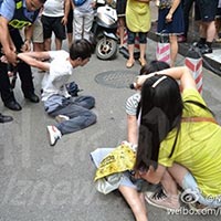 Bạn trẻ - Cuộc sống - "Cuồng yêu" đâm bút vào mắt bạn gái vì đòi chia tay