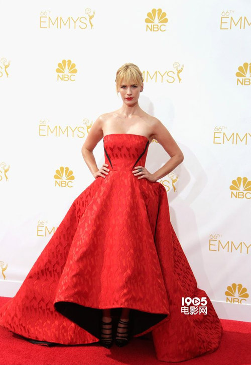 Thảm đỏ Emmy 66 "nóng rực" bởi dàn sao sáng giá - 6