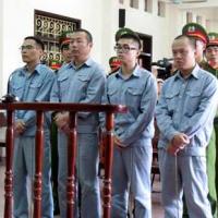 Pháp luật - 4 hacker TQ làm thẻ ngân hàng giả, chiếm 3,9 tỉ đồng lĩnh án