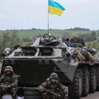 Hơn 100 binh sĩ Ukraine đầu hàng quân ly khai miền Đông