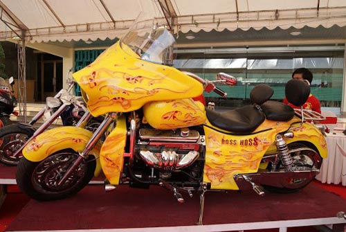 Đại gia Công mô tô và cách chơi xe khét tiếng - 6