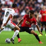 Bóng đá - MK Dons - MU: Thảm họa phòng ngự