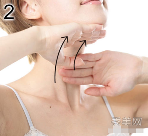 Tránh cằm chảy xệ nhờ 3 động tác mát-xa - 2