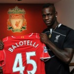 Bóng đá - Balotelli ra mắt: &quot;Soi&quot; thẻ đỏ, chờ trưởng thành