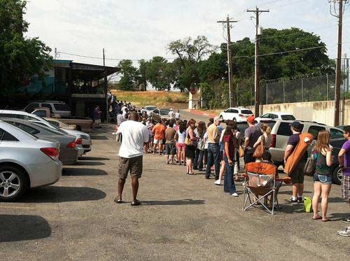 Những nhà hàng đáng xếp hàng chờ đợi nhất Mỹ - 8