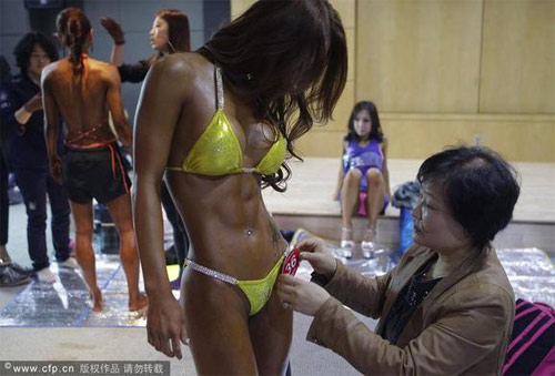 Hàn Quốc: Mỹ nhân cơ bắp sẽ hạ gục người đẹp dao kéo? - 7