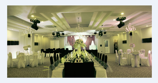 Không gian tiệc cưới sang trọng trong nhà hàng của Lam Trường
