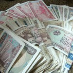 Thơ tặng anh chị em tiền ít nhưng thích phiêu nhiều