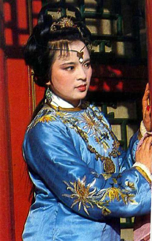 18 bóng hồng "gây thương nhớ" trong Hồng Lâu Mộng - 14