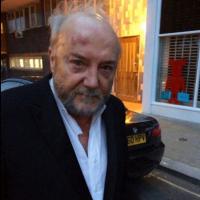 Tin tức trong ngày - Nghị sĩ Anh bị dân đánh bầm dập trên đường