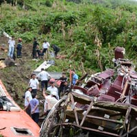 Tin tức trong ngày - Xe khách lao xuống vực: Lời kể kinh hoàng của nhân chứng