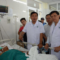 Tin tức trong ngày - Xác định danh tính nạn nhân vụ xe khách lao xuống vực