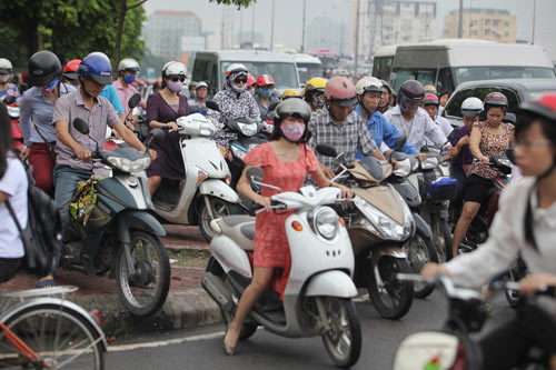 HN cấm đường Xuân Thủy - Cầu Giấy: Giao thông tê liệt - 2