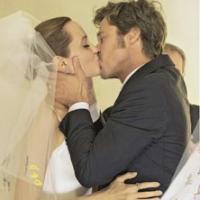 Phim - Tò mò với giá "khủng" ảnh cưới nhà Brangelina