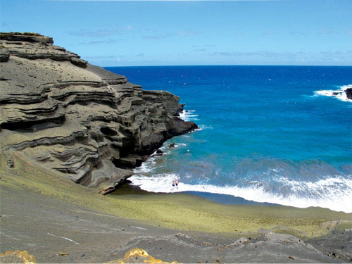 Bãi biển cát xanh lạ kỳ ở Hawaii - 10