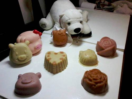 300.000 đồng/bánh xà phòng làm từ sữa mẹ - 3