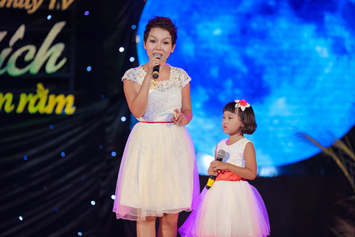 Quang Tèo buộc nơ lên tóc làm chú Cuội - 5