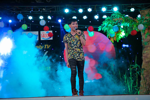 Quang Tèo buộc nơ lên tóc làm chú Cuội - 8