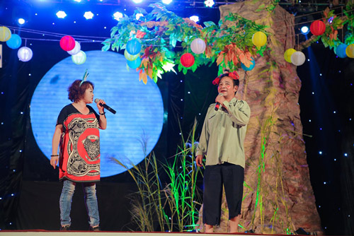 Quang Tèo buộc nơ lên tóc làm chú Cuội - 3