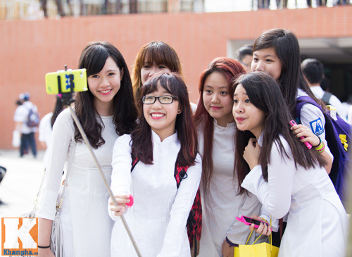 Nữ sinh Hà Nội rạng rỡ ngày tựu trường - 9