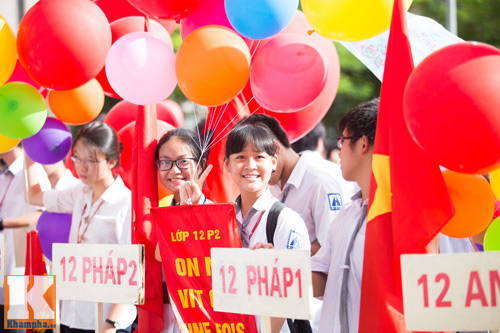 Nữ sinh Hà Nội rạng rỡ ngày tựu trường - 3
