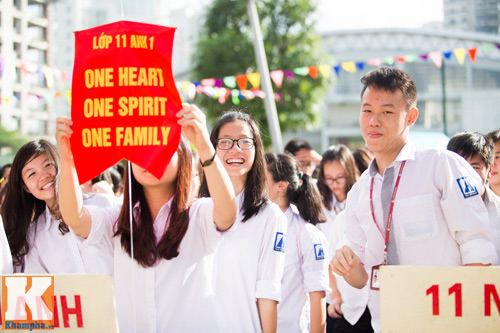 Nữ sinh Hà Nội rạng rỡ ngày tựu trường - 4