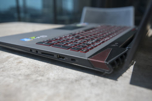 Đánh giá laptop chơi game Lenovo Y50 - 7