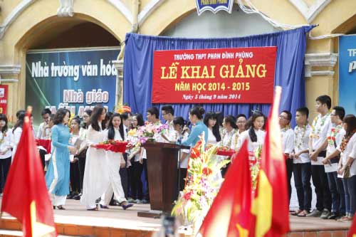 Chùm ảnh: HS cả nước háo hức chào đón lễ khai giảng - 4