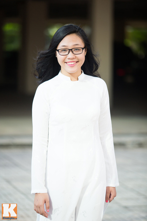 Nữ sinh Hà Nội rạng rỡ ngày tựu trường - 12