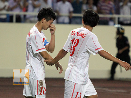 U19 Việt Nam: Vui sao nước mắt lại trào! - 5