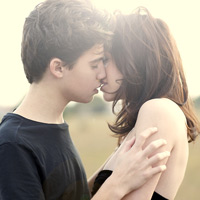 Bạn trẻ - Cuộc sống - 8 dấu hiệu nhận biết nàng thích bạn