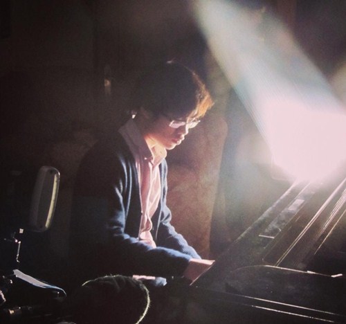 Cậu bé vàng Piano Nguyễn Việt Trung tái ngộ khán giả Việt - 2