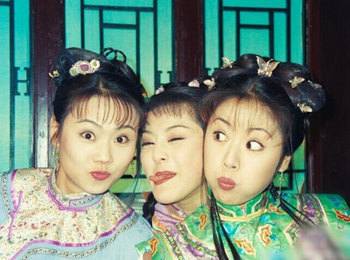 DV phụ Hoàn Châu cách cách: Kẻ xa hoa - người cô đơn - 11